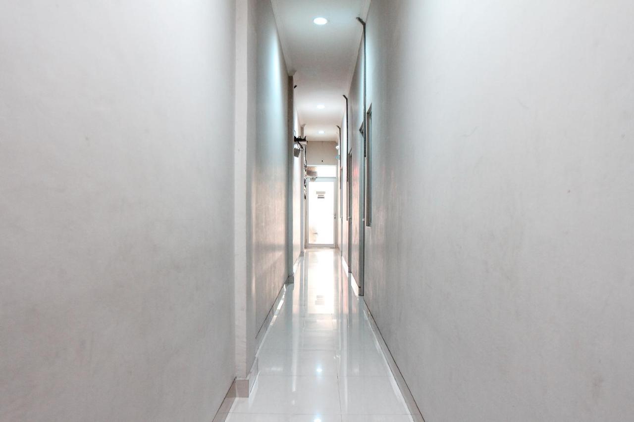 Oyo 383 Env Residence Jacarta Exterior foto